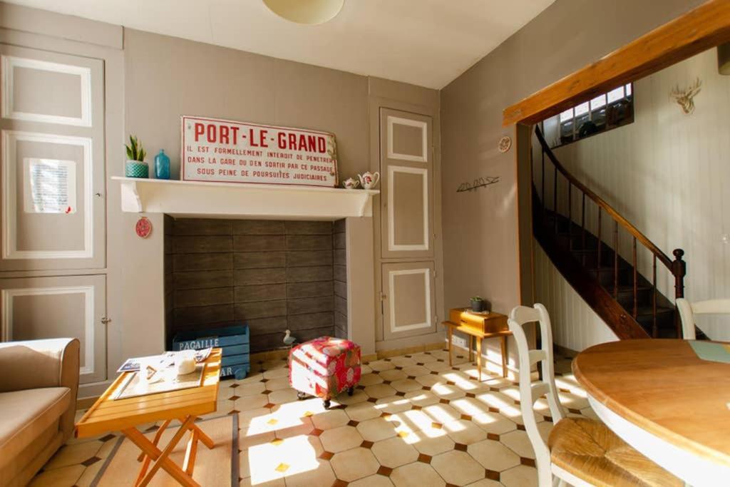Gite A Bon Port Abbeville 5 Personnes エクステリア 写真